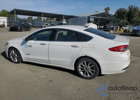 2017 Ford Fusion Se Hybrid z USA, uszkodzony, nr VIN 3FA6P0LUXHR400752